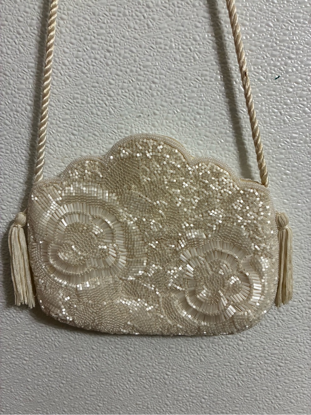 Vintage Elegant Cream Beaded Floral Crossbody Bag